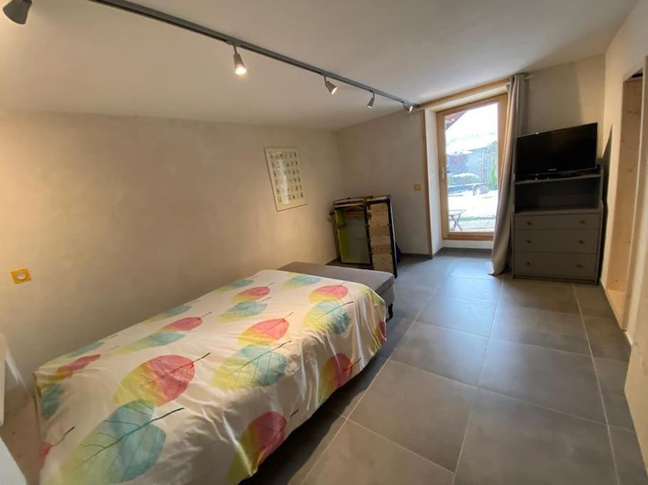 Dans Hameau, Pres Des Pistes Logement De Plein Pied Au Calme Taninges Exterior photo